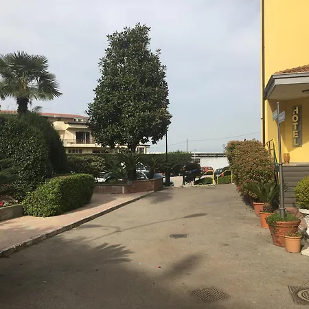 Hotell Stefano A Melito
