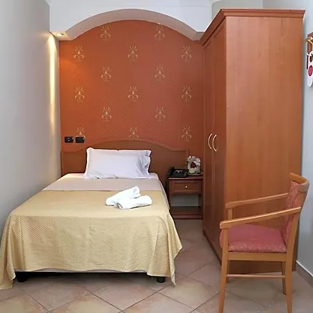 Hotel Stefano A Melito 3*